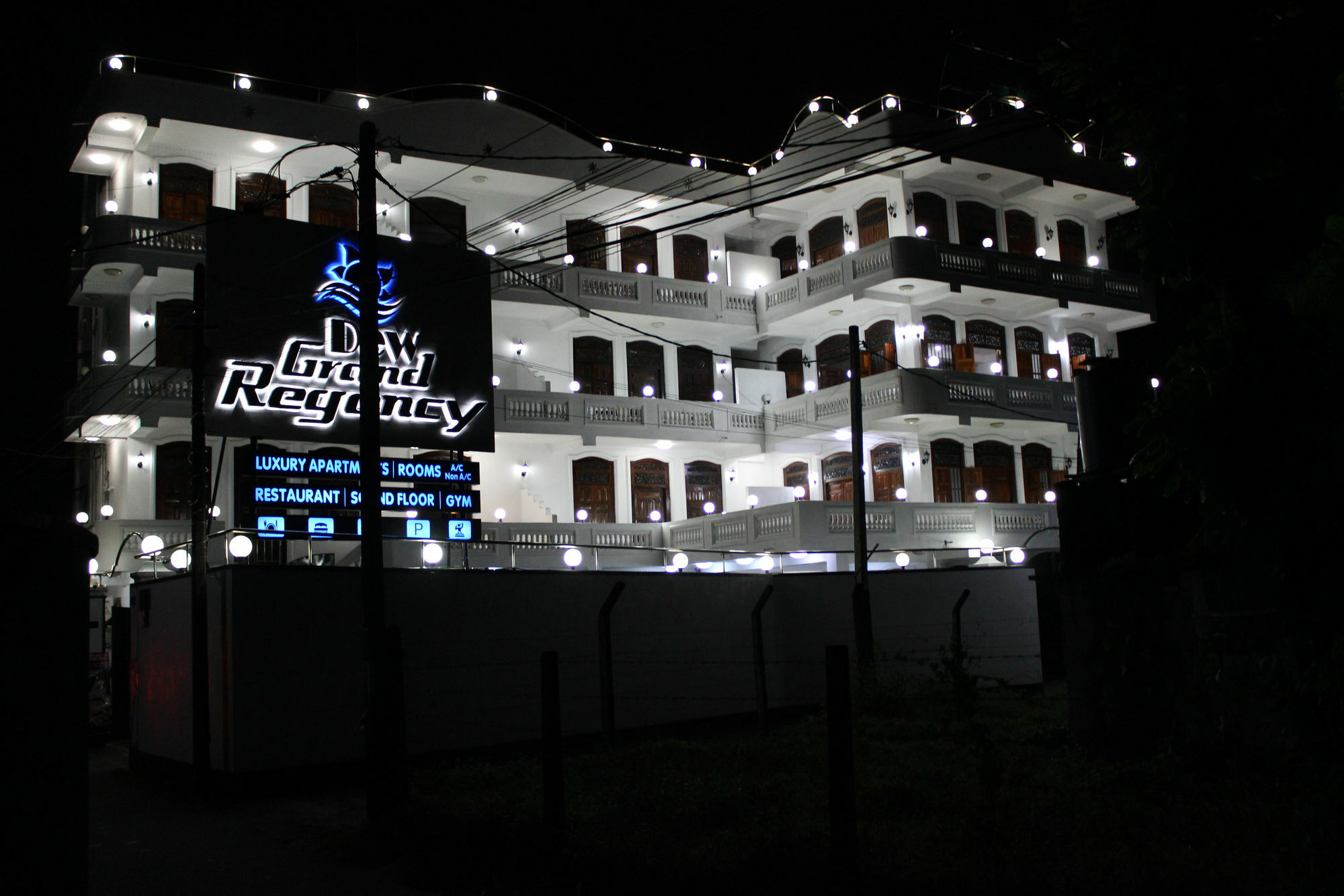 Dew Grand Regency Lejlighed Bataduwa Eksteriør billede